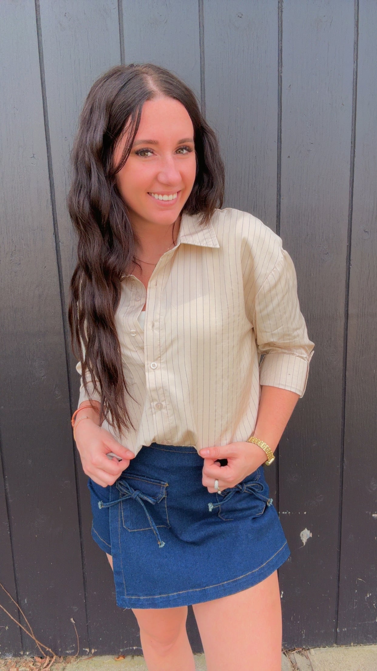 PINSTRIPE COLLARED LONG SLEEVE BUTTON DOWN SHIRT
