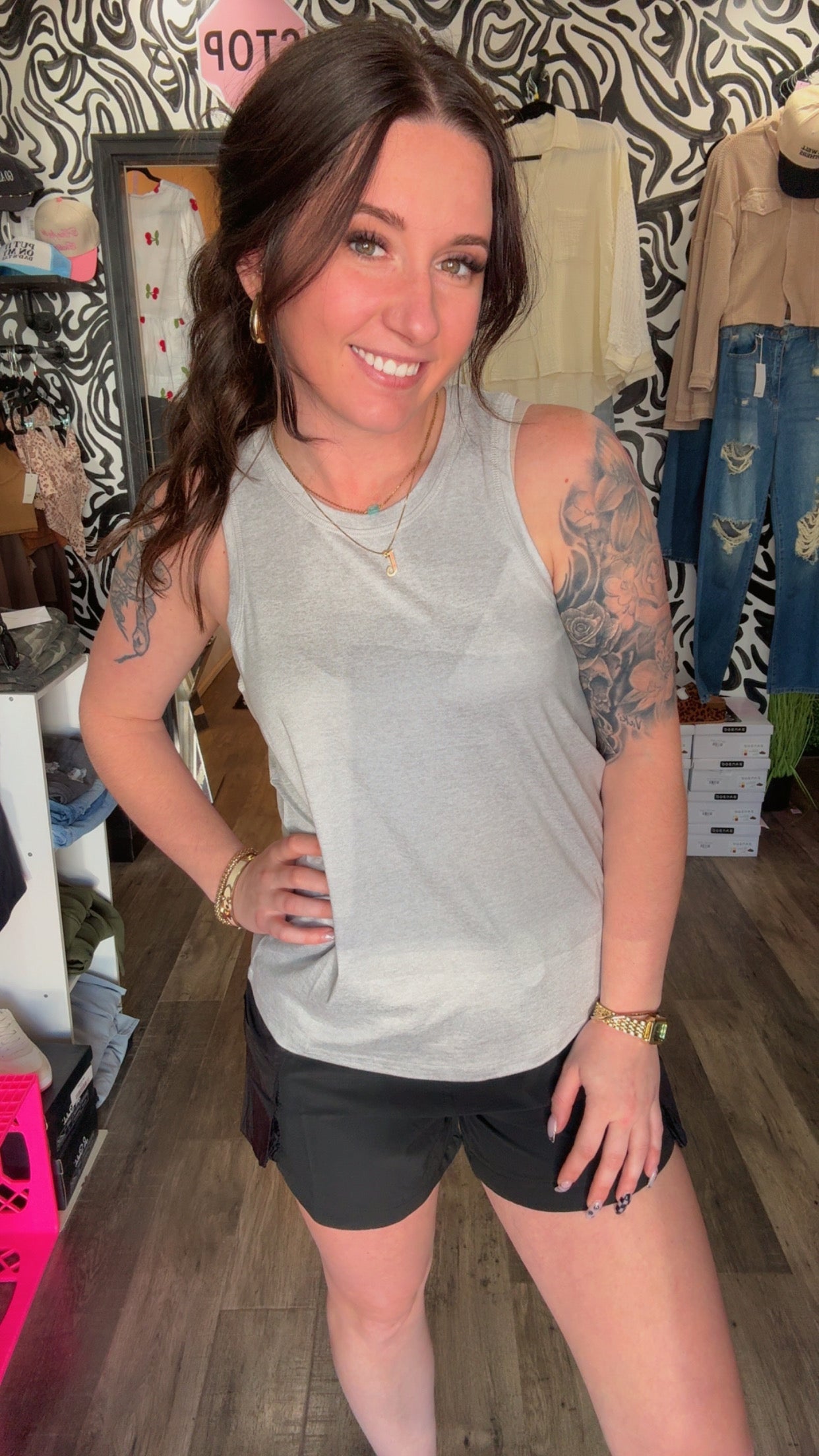 Lola Basic Tank