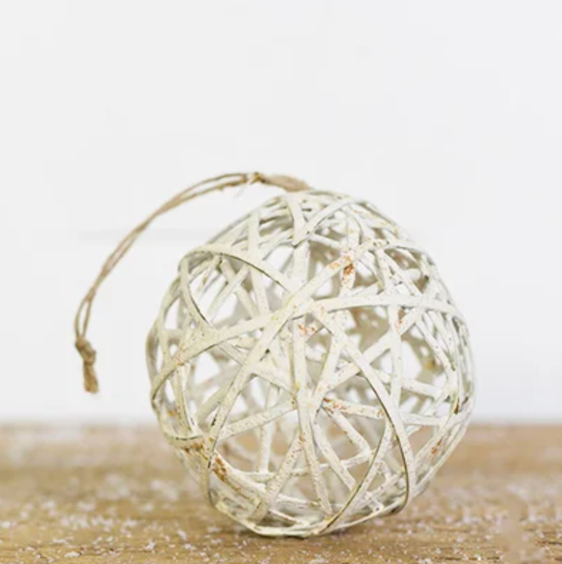 WHITE TIN BALL