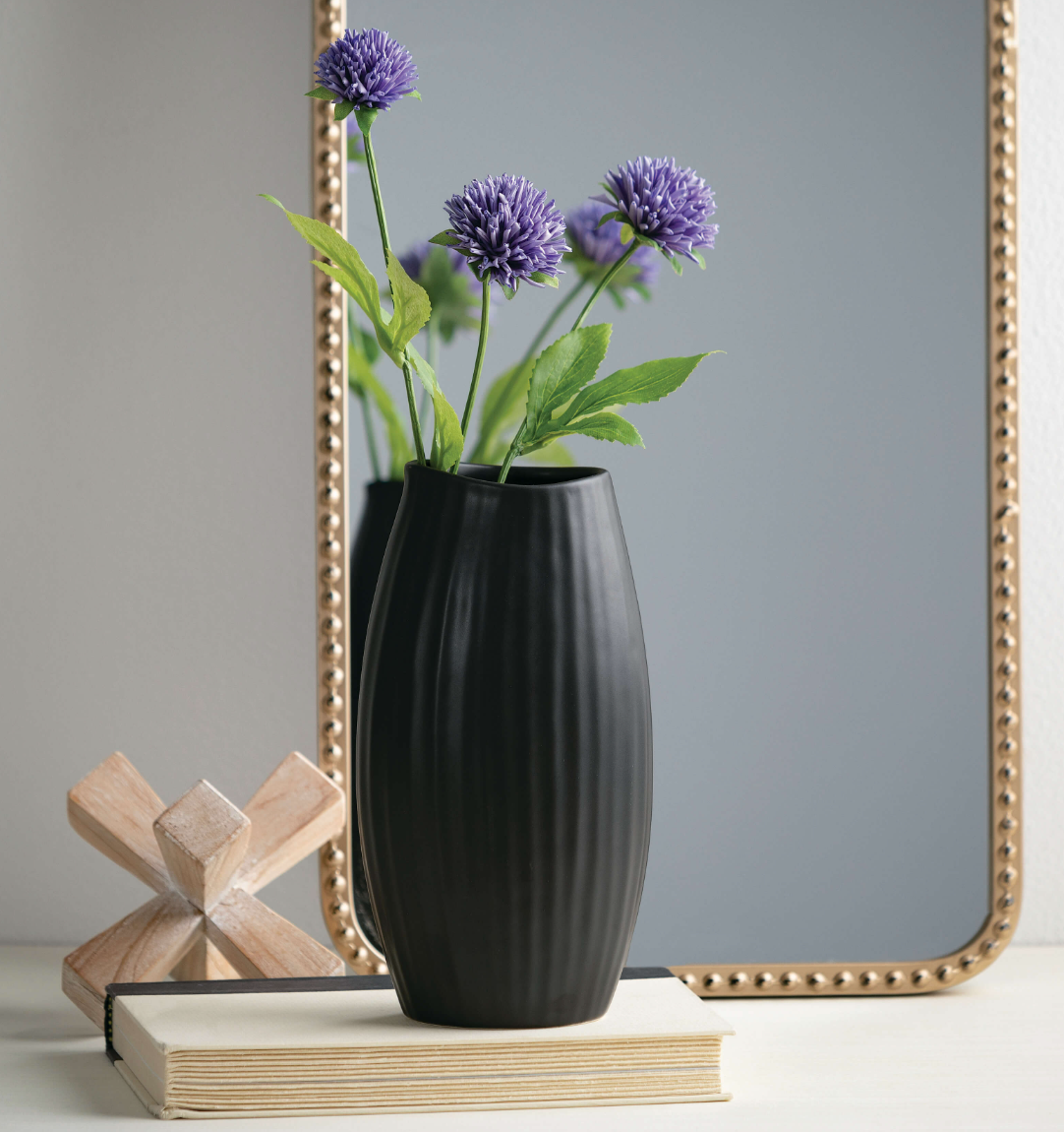 MODERN BLACK RIBBED VASE