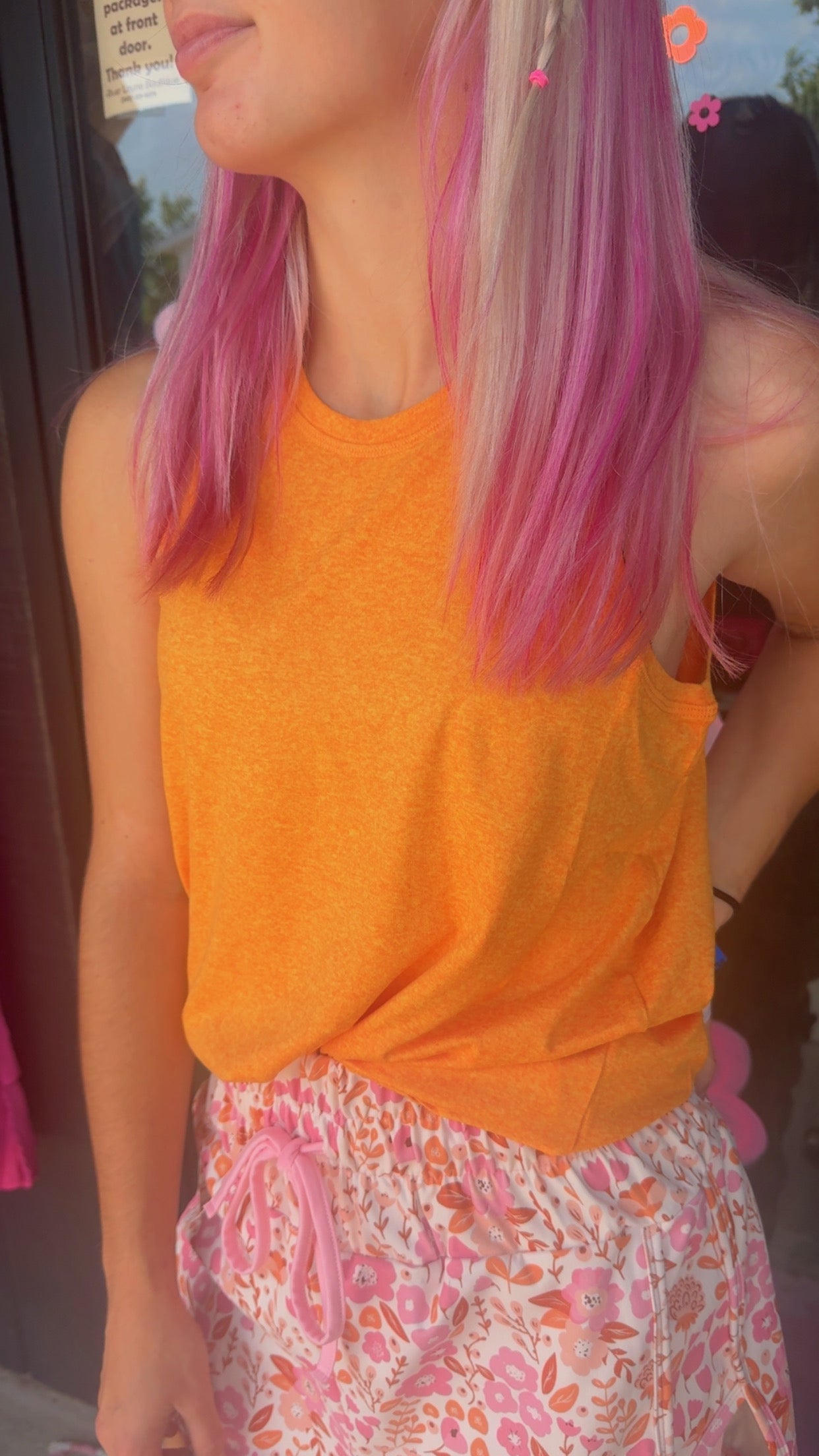 Lola Basic Tank