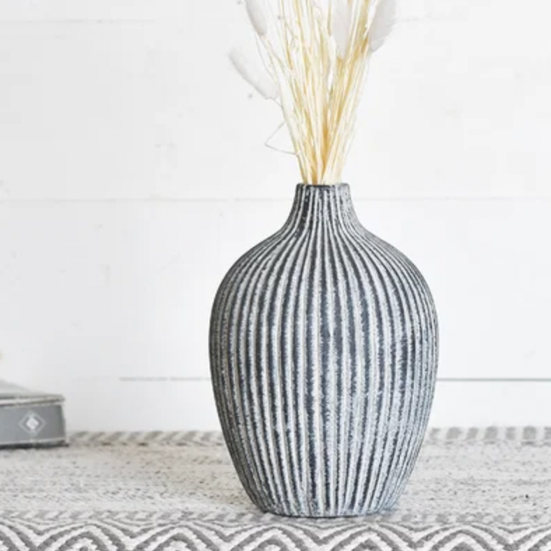 7.5" BLK/WHT STRIPE VASE