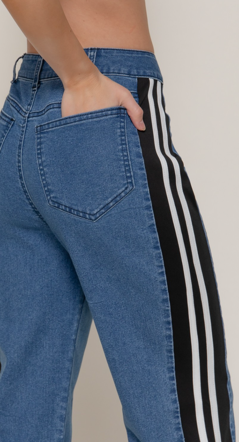 Track Me Down Jeans