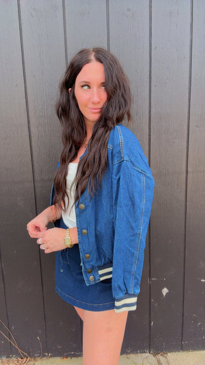 DENIM SNAP BUTTON BOMBER JACKET