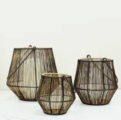 GOLD WIRE LANTERN