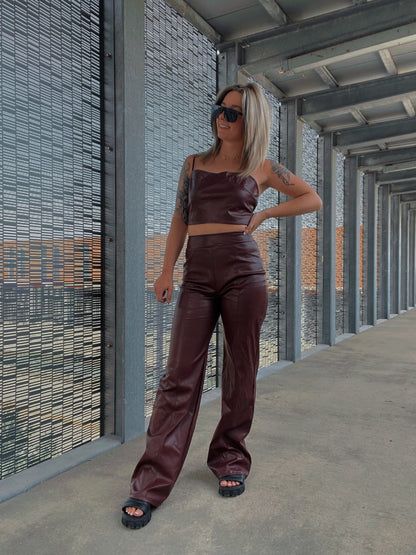 Victoria 2 Piece Leather Set