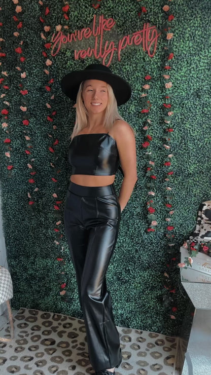 Victoria 2 Piece Leather Set
