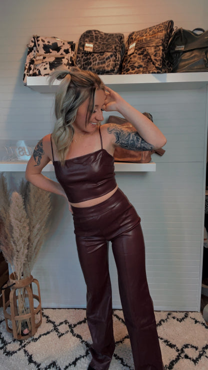 Victoria 2 Piece Leather Set